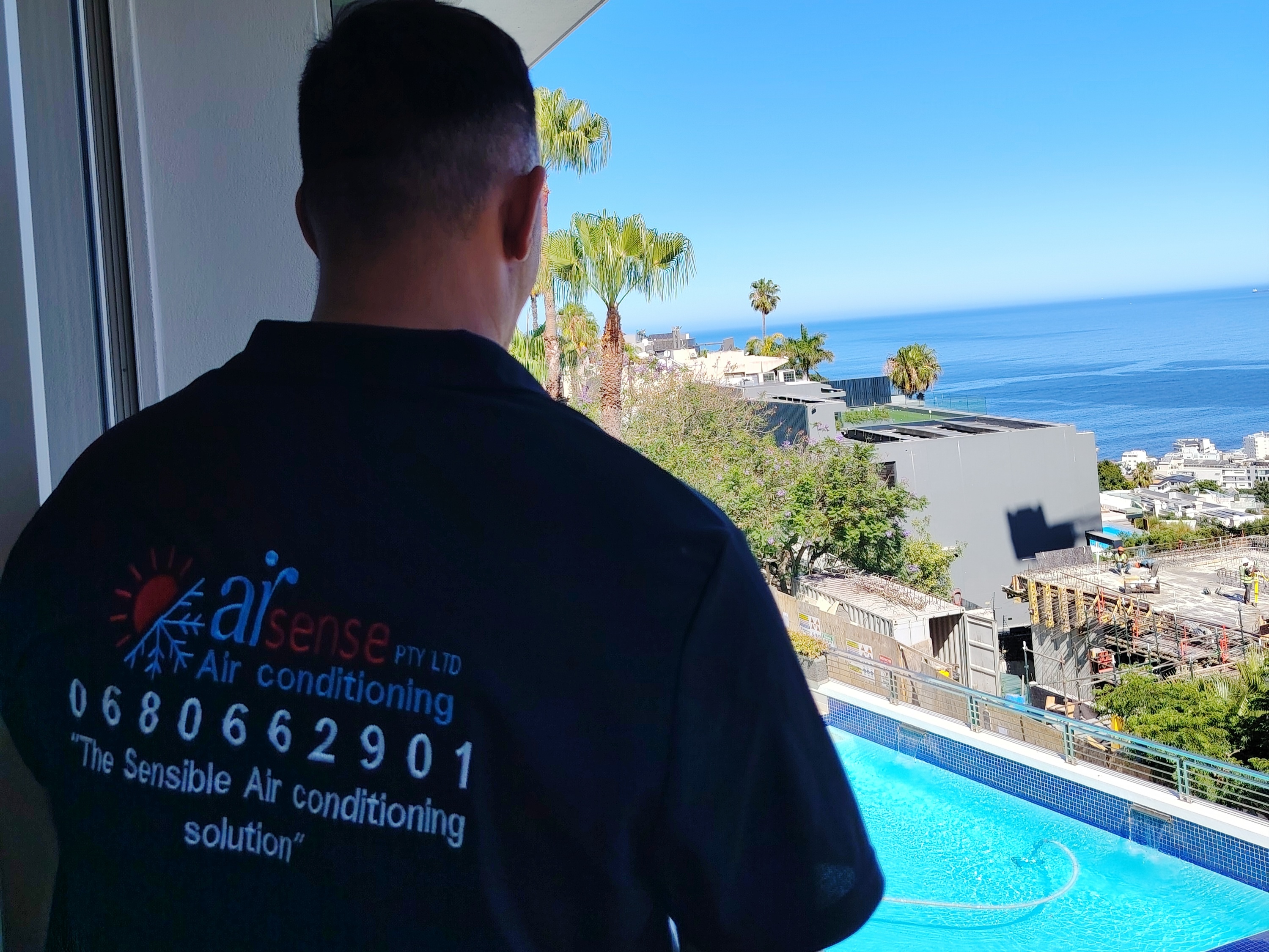 Airsense air conditioning technician in Fresnaye