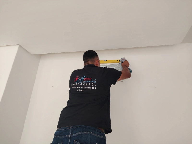 Technician installing Samsung AR40 indoor unit in Constantia
